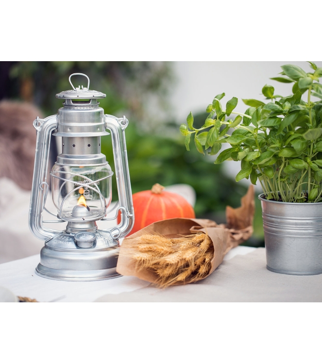 Feuerhand caravan FH 276-ZI ecru bij Leerentveldvrijetijd.nl