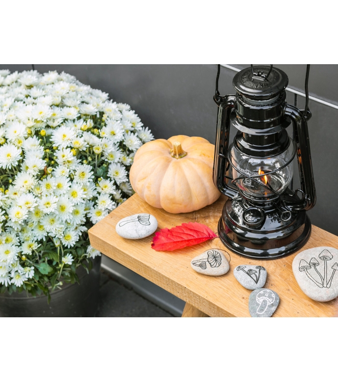 Feuerhand Feuerhand Stormlamp 276 olielamp zwart FH 276-ZW Zwart Feuerhand caravan FH 276-ZW licht grijs bij Leerentveldvrijetijd.nl