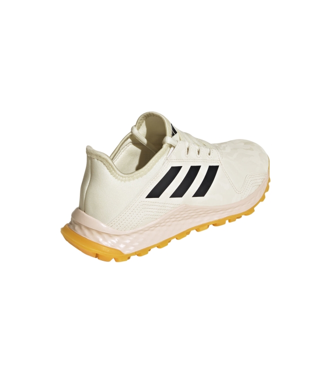 Adidas hockeyschoenen IG2040 jeans bij Leerentveldvrijetijd.nl