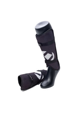 Brabo Brabo F3 Mesh LW scheenbeschermers black/white Brabo Brabo F3 Mesh LW scheenbeschermers black/white