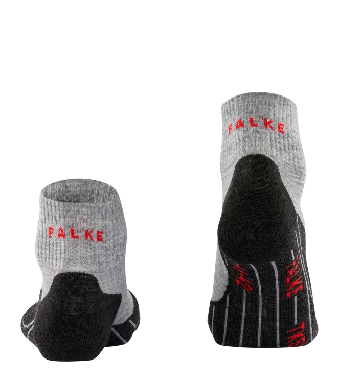 Falke Falke TK5 Wander Short Women 3403_light grey 16473 3403_light grey Falke wandelsokken 16473 lichtblauw bij Leerentveldvrijetijd.nl