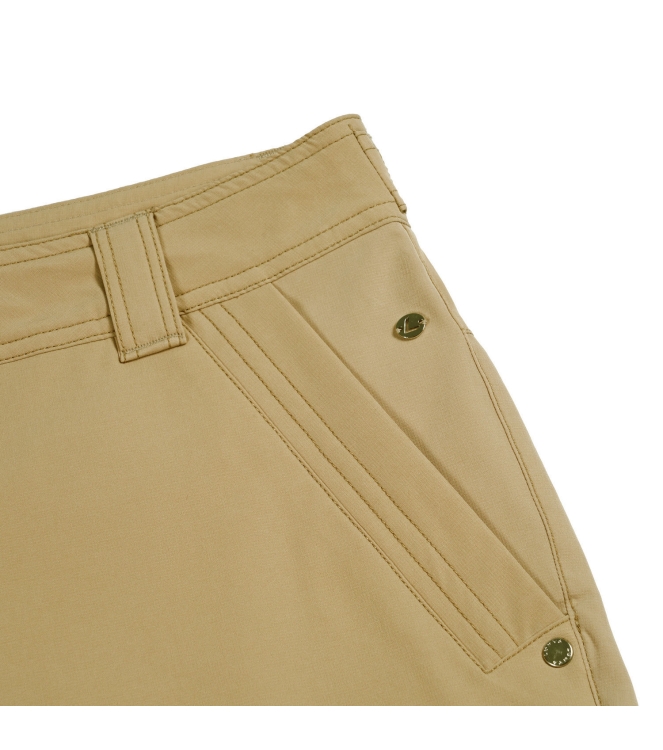 Luhta Luhta Espholm Wm Shorts 021_powder 37729_595_L 021_Powder Luhta broeken 37729_595_L wit bij Leerentveldvrijetijd.nl