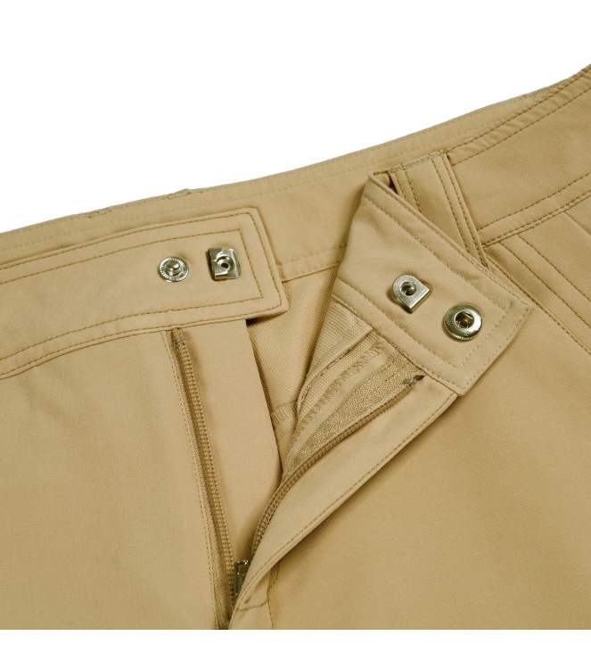 Luhta Luhta Espholm Wm Shorts 021_powder 37729_595_L 021_Powder Luhta broeken 37729_595_L wit bij Leerentveldvrijetijd.nl