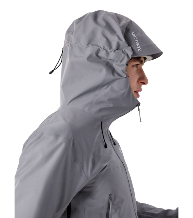 Arc'teryx Arc\'teryx Beta SL Jacket M void X000010552 Void Arc'teryx jassen X000010552 lichtblauw bij Leerentveldvrijetijd.nl