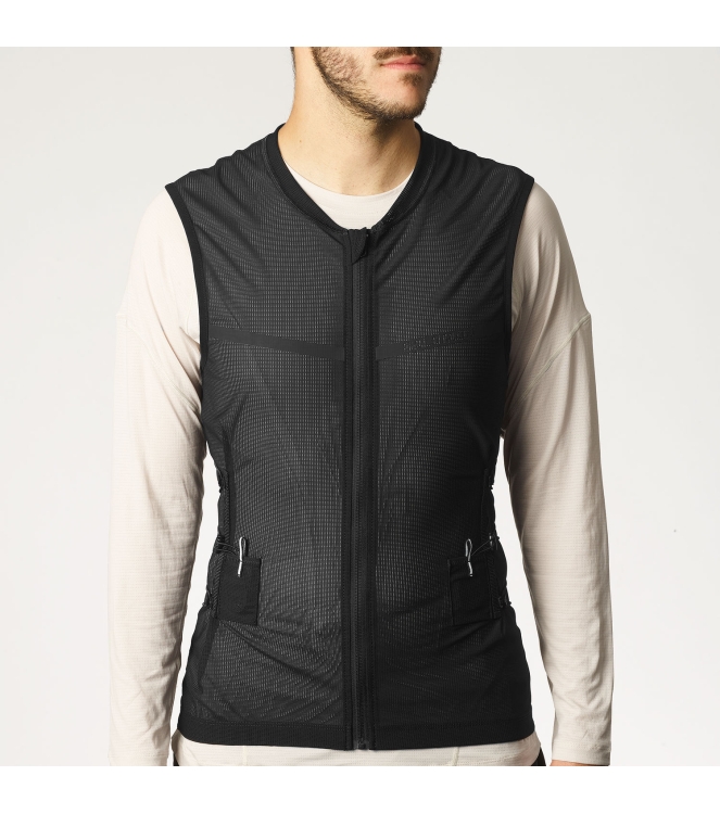 Salomon Salomon Backprotector Flexcell Pro black L47941200 Black Salomon wintersport accessoires L47941200 licht grijs bij Leerentveldvrijetijd.nl