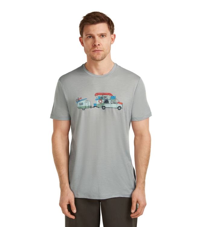 Icebreaker fleeces en truien IB0A57FL lichtblauw bij Leerentveldvrijetijd.nl