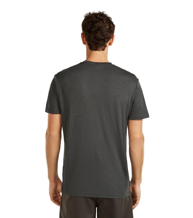 Icebreaker fleeces en truien IB0A57FU lichtblauw bij Leerentveldvrijetijd.nl