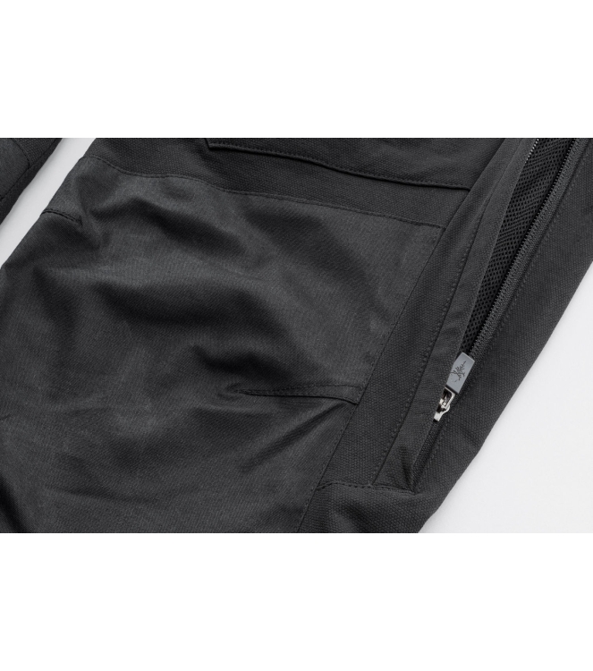 Pinewood broeken 1-33040 licht grijs bij Leerentveldvrijetijd.nl