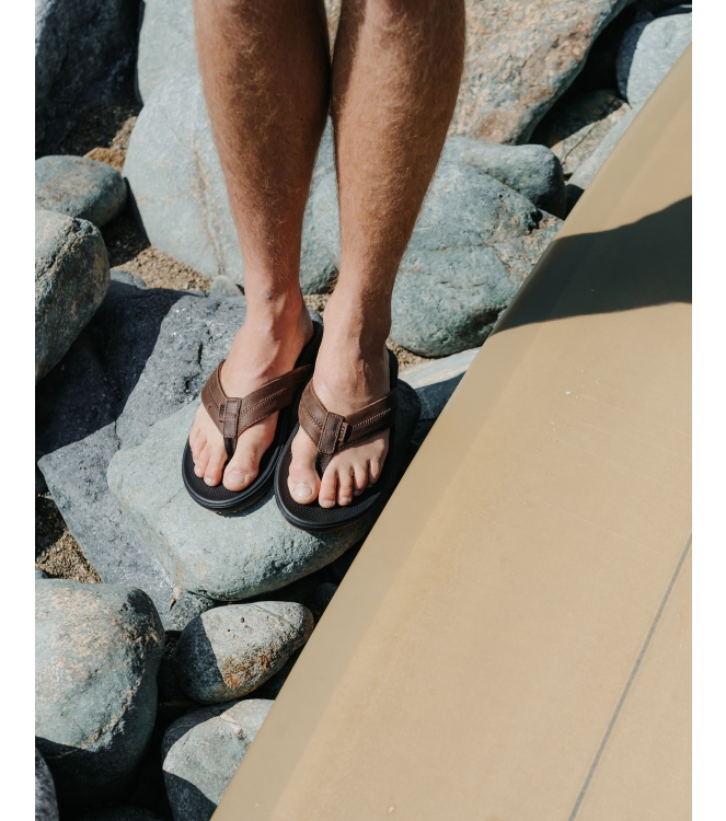 Reef Reef Cushion Phantom 2.0 le brown/black CJ4352-61 Le Brown/Black Reef slippers CJ4352-61 marine bij Leerentveldvrijetijd.nl