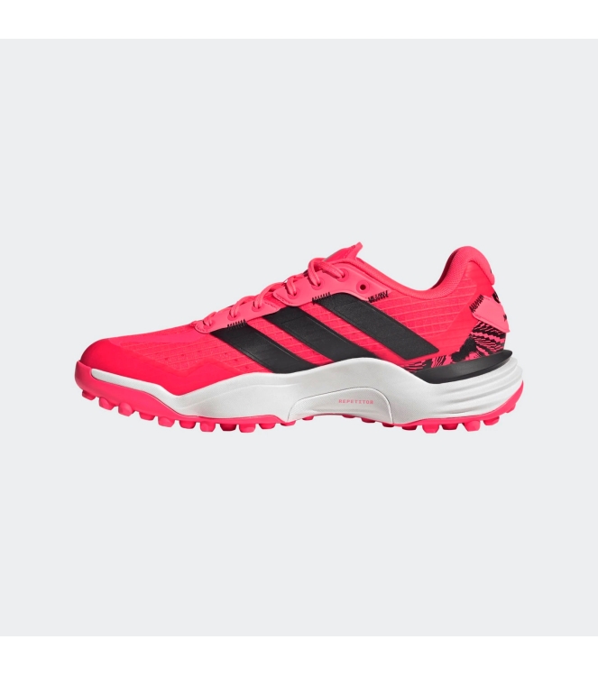 Adidas Adidas Adipower Hockey 4 26/27 solar-black IH9740 Solar-Black Adidas hockeyschoenen IH9740 beige bij Leerentveldvrijetijd.nl
