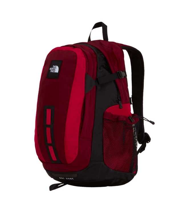 The North Face The North Face Hot Shot Se wwn burgundy crush/ NF0A3KYJ WWN Burgundy Crush/ The North Face tassen NF0A3KYJ geel bij Leerentveldvrijetijd.nl