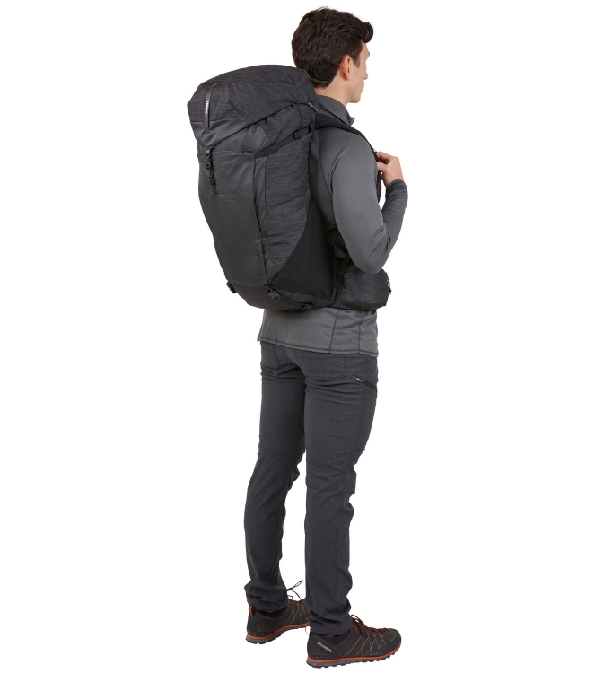 Thule Thule Topio 40 Liter Trekkersrugzak black 3204507 Black Thule tassen 3204507 licht grijs bij Leerentveldvrijetijd.nl