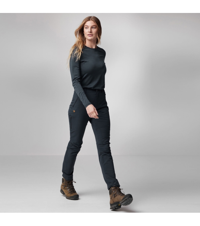 Fjällräven Fjällräven Abisko Winter Stretch Trousers W black F87174 550 R Black Fjällräven gevoerde broeken F87174 550 R licht grijs bij Leerentveldvrijetijd.nl