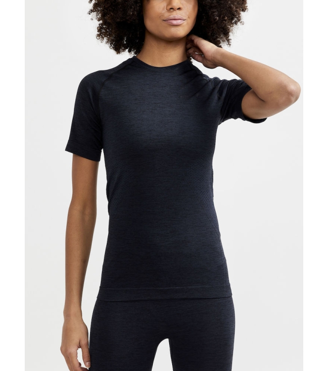 Craft Craft Core Dry Active Comfort SS W black 1911677-B999000 black Craft wintersportkleding 1911677-B999000 licht grijs bij Leerentveldvrijetijd.nl