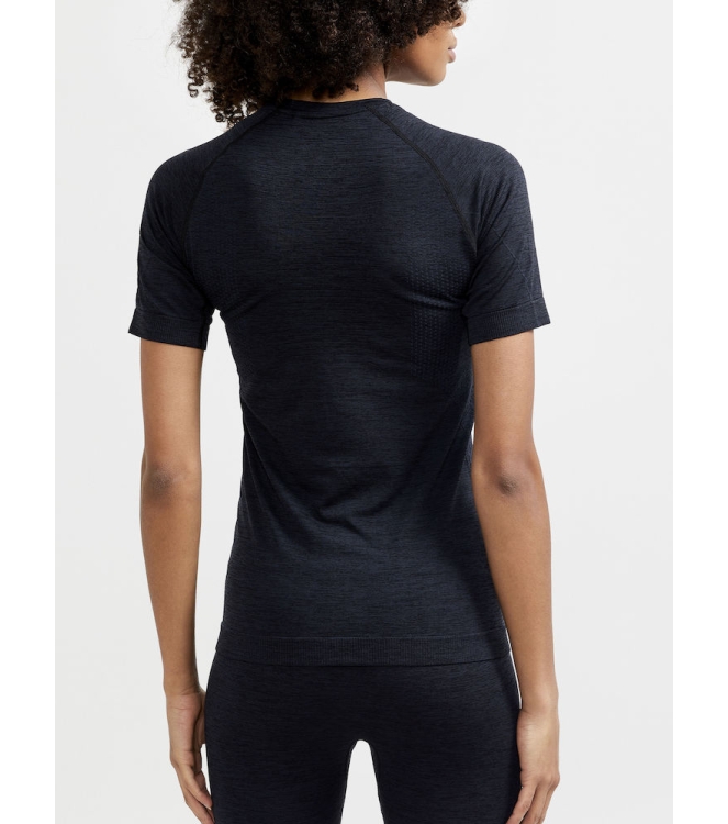 Craft Craft Core Dry Active Comfort SS W black 1911677-B999000 black Craft wintersportkleding 1911677-B999000 licht grijs bij Leerentveldvrijetijd.nl