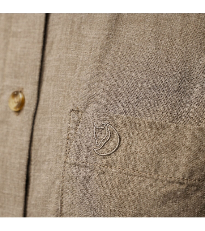 Fjällräven Fjällräven Ovik Hemp Shirt LS W suede brown F14600149 Suede Brown Fjällräven fleeces en truien F14600149 marine bij Leerentveldvrijetijd.nl